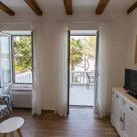 Apartman Hrabrić 2 Nijvice Zewnętrze zdjęcie